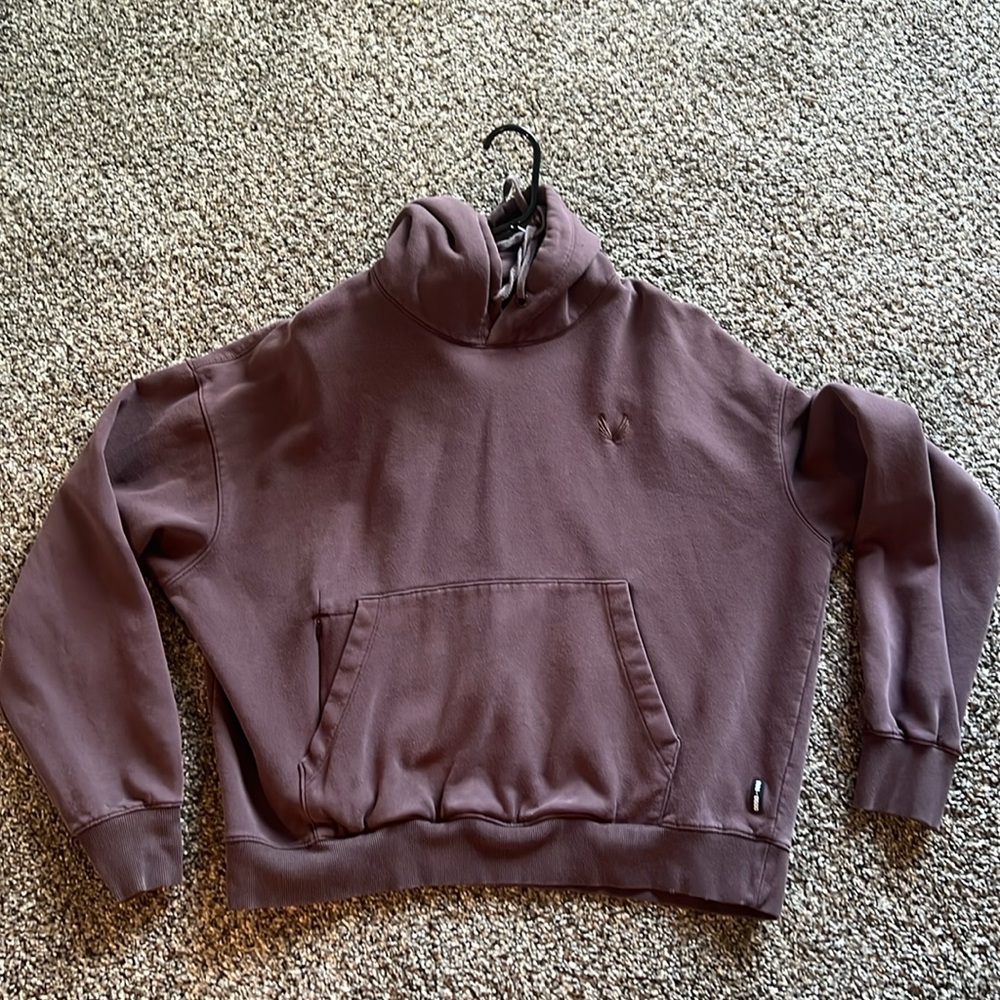 Men’s maroon large ASRV GSG-0500 sweatshirt